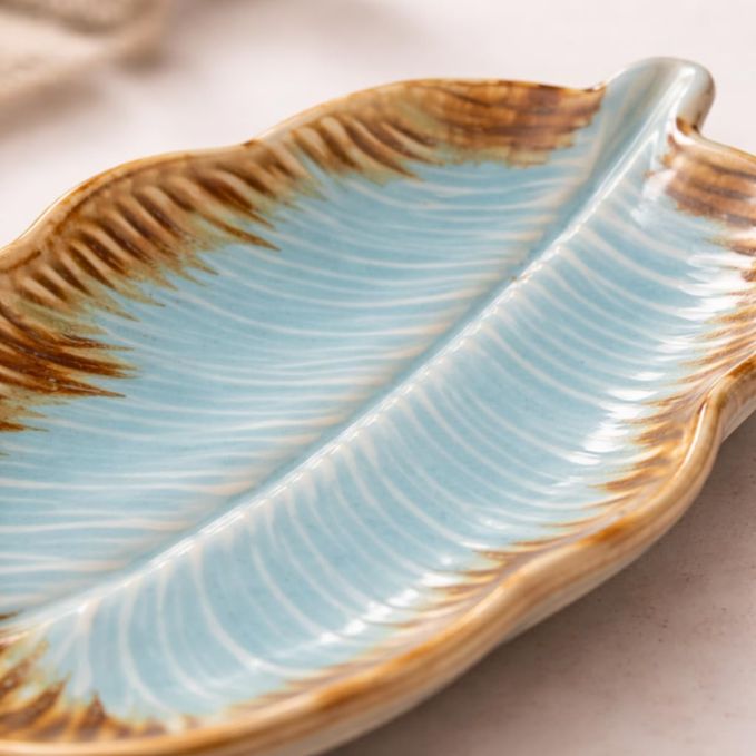 Crazy Sutra Naturra Leaf Shape Ceramic Serving Platter – Designer Snack & Dry Fruit Tray for Dining, Serving & Home Décor